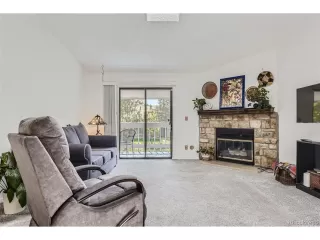 Photo #5: 4253842 Listing