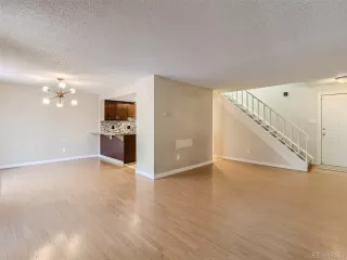 Photo #5: 4254731 Listing 