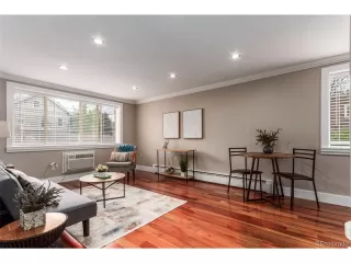 Photo #3: 4257005 Listing