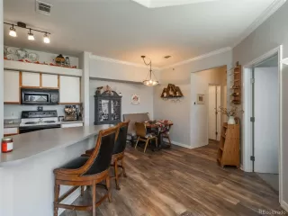 Photo #6: 4257983 Listing