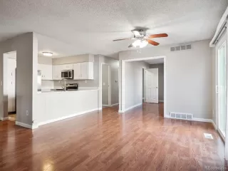 Photo #3: 4258321 Listing