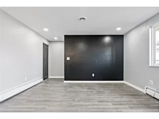 Photo #5: 4259710 Listing