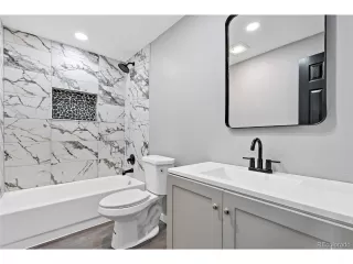 Photo #6: 4259710 Listing