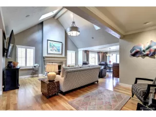 Photo #4: 4259921 Listing 