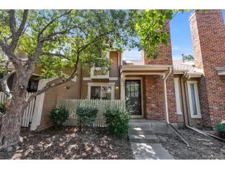 Photo #2: 4260904 Listing