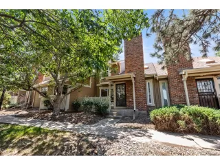 Photo #3: 4260904 Listing