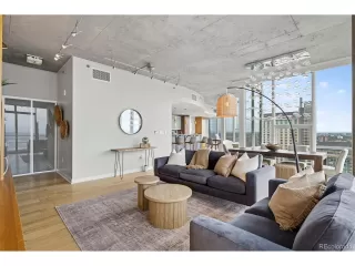 Photo #6: 4262512 Listing 