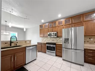 Photo #5: 4264053 Listing