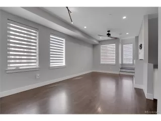 Photo #4: 4265980 Listing