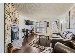 Photo #2: 4266742 Listing