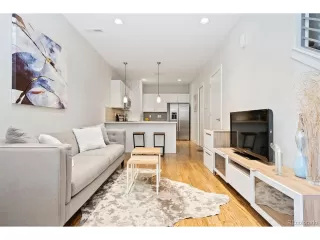 Photo #2: 4268105 Listing 