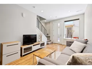 Photo #3: 4268105 Listing 