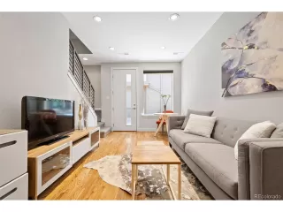 Photo #4: 4268105 Listing 