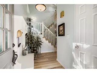 Photo #5: 4269802 Listing