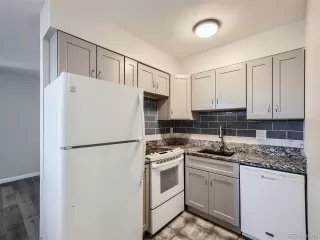 Photo #2: 4270266 Listing 