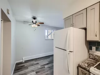 Photo #4: 4270266 Listing 