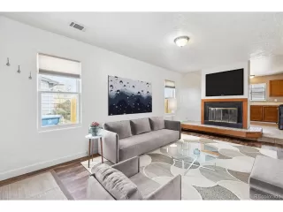 Photo #2: 4270551 Listing