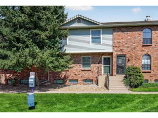 Photo #3: 4271107 Listing