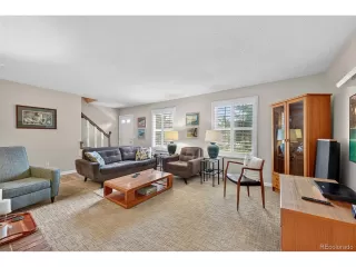 Photo #6: 4271107 Listing