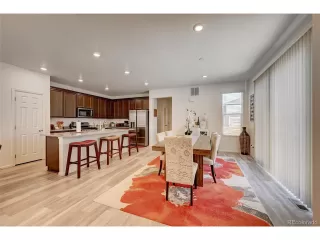 Photo #4: 4271121 Listing