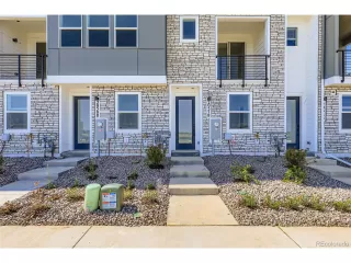 Photo #2: 4271433 Listing 