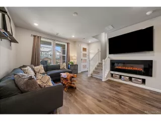 Photo #4: 4271664 Listing 