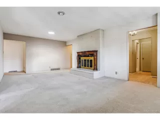 Photo #6: 4271944 Listing 