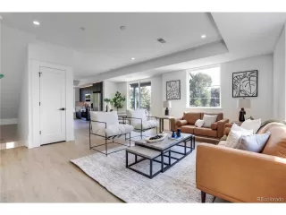 Photo #2: 4272835 Listing