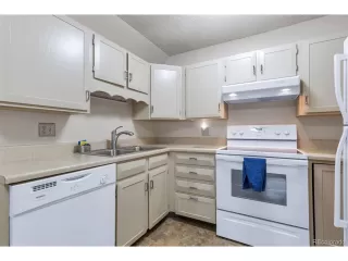 Photo #2: 4273639 Listing 