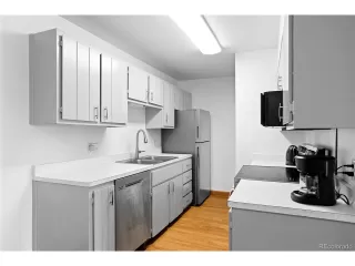 Photo #4: 4273680 Listing