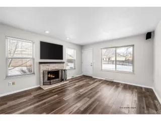 Photo #3: 4273699 Listing 