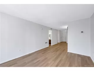 Photo #6: 4275069 Listing 