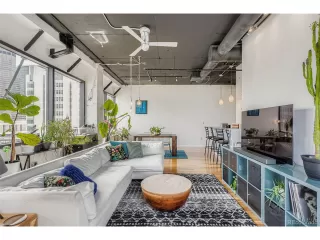 Photo #4: 4276229 Listing