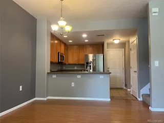 Photo #5: 4276283 Listing 