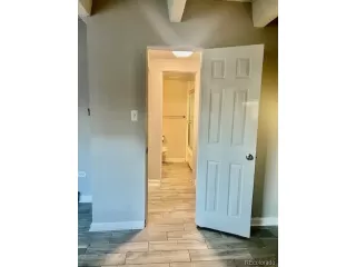 Photo #6: 4276863 Listing