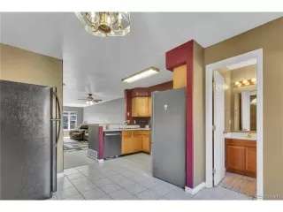 Photo #3: 4277637 Listing 