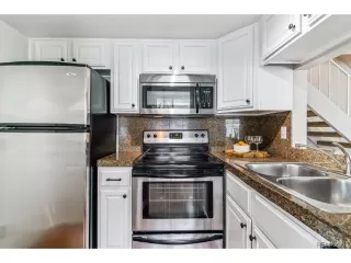 Photo #3: 4278480 Listing 
