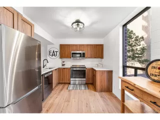 Photo #5: 4278490 Listing 