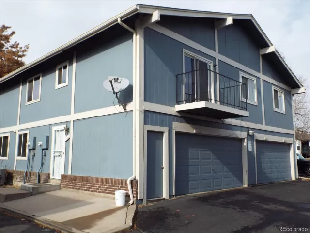 MLS: 4278922 Condo For Sale