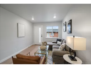 Photo #2: 4280642 Listing 