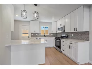 Photo #6: 4280642 Listing 