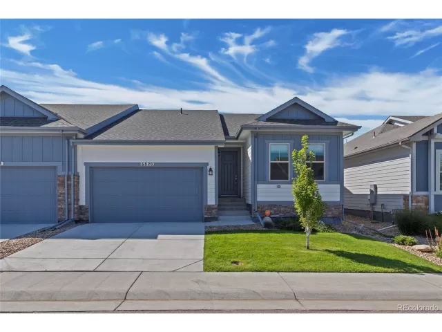 MLS: 4281483 Condo For Sale