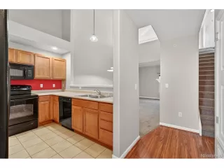 Photo #5: 4281512 Listing 