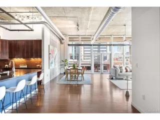 Photo #5: 4282688 Listing 