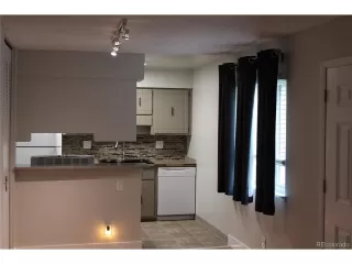 Photo #5: 4284024 Listing 