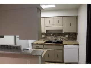 Photo #6: 4284024 Listing 