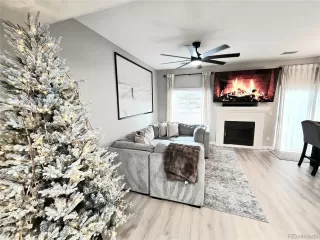 Photo #5: 4284322 Listing