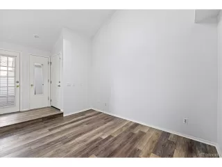 Photo #5: 4285931 Listing