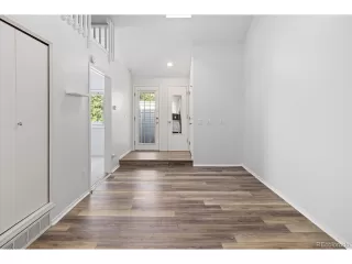 Photo #6: 4285931 Listing