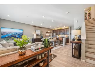 Photo #3: 4285974 Listing 